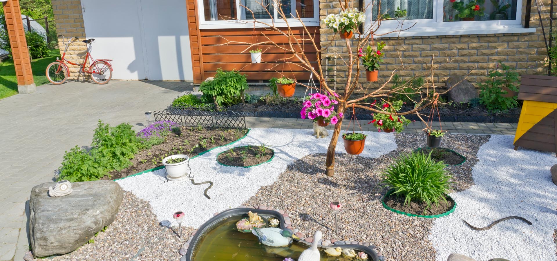 Ten tips for using gravel in your front garden